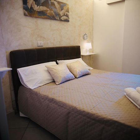 Holiday House Plebiscito Catania Eksteriør billede